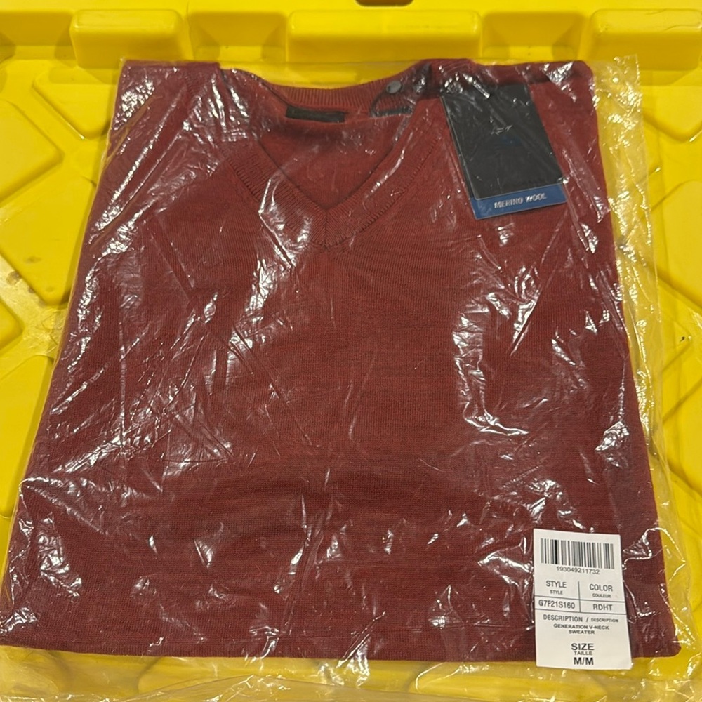 Greg Norman Medium generation V-neck sweater Merino Wool Color RDHT Burgundy